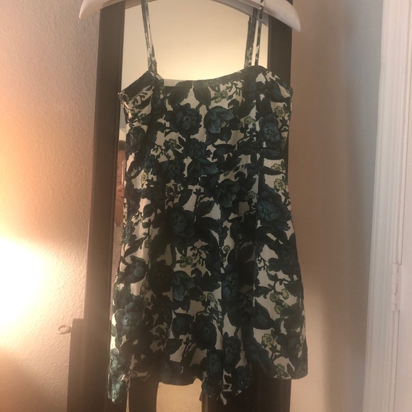 Romper - Picture 2 of 2