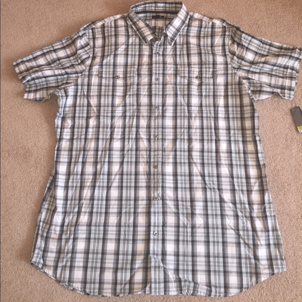 Nice Men's Button Down Shirt