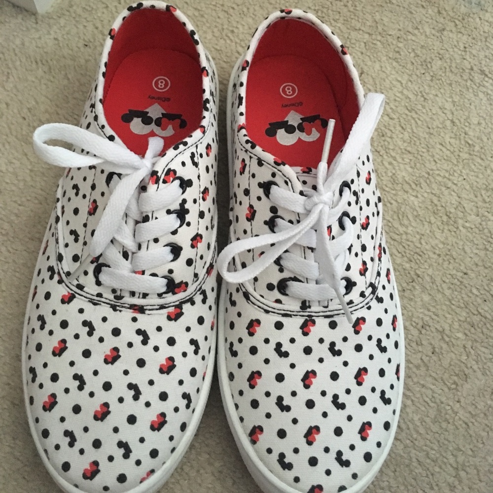 Size 8 Disney shoes