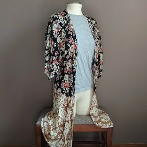 Urban outfitters, Urban Renewal floral cape