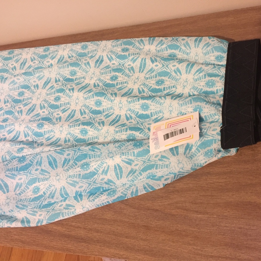 NWT Lularoe Lola Large