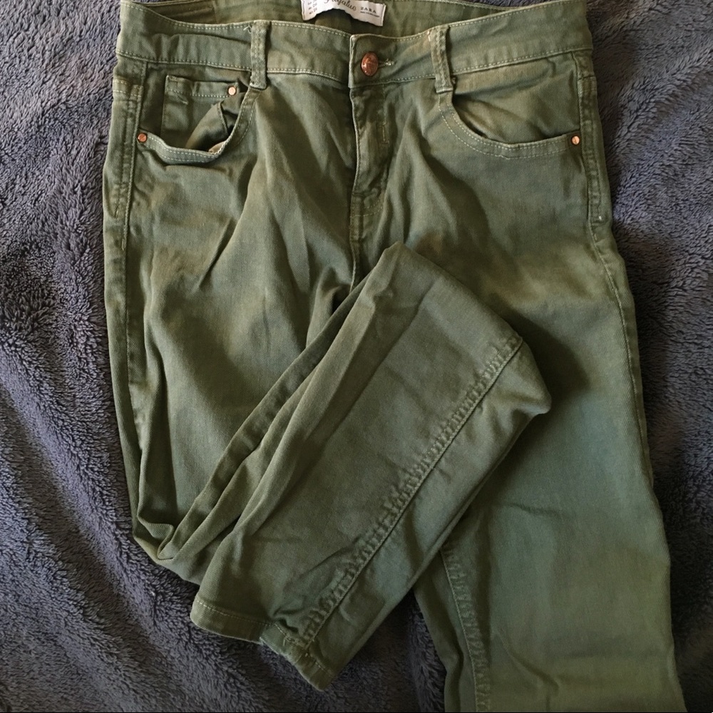 Zara Trafaluc Olive/Sage Green Skinny Pants