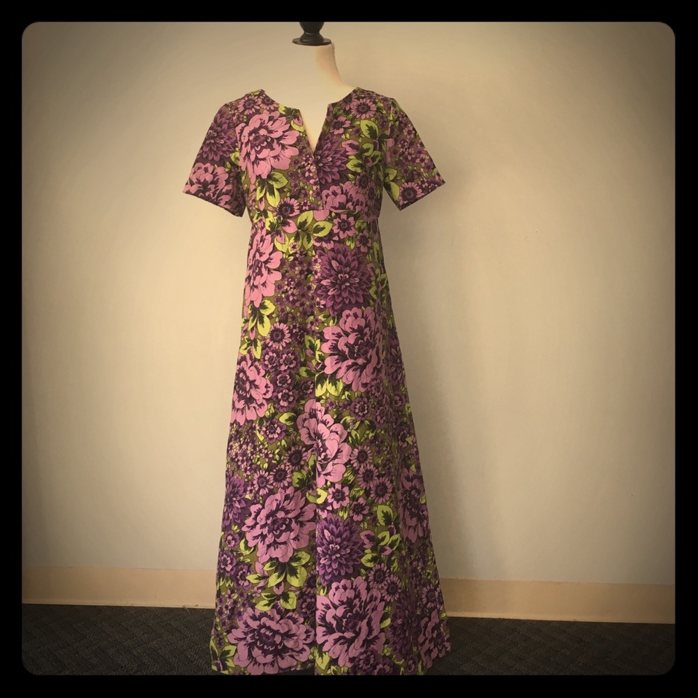 Vintage 1970's Floral print evening dress