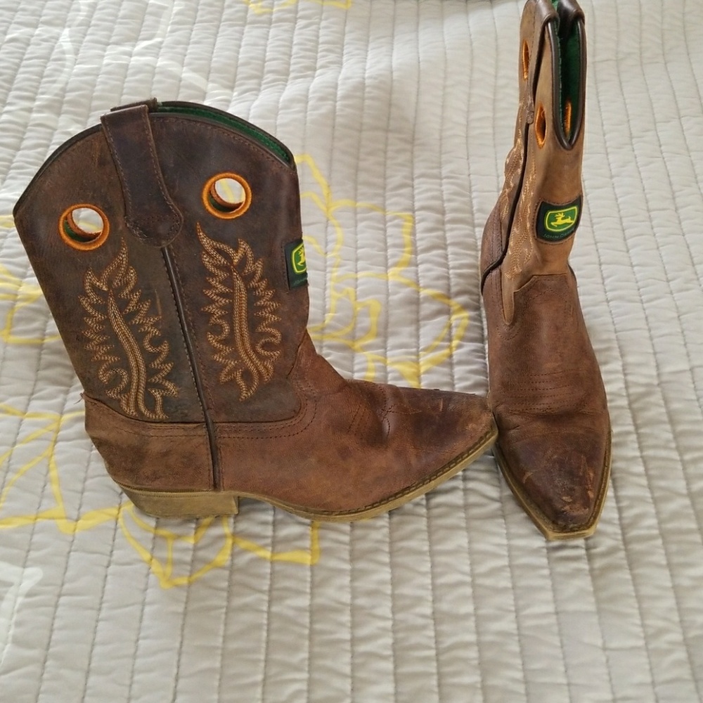 John Deere boots size 2.5