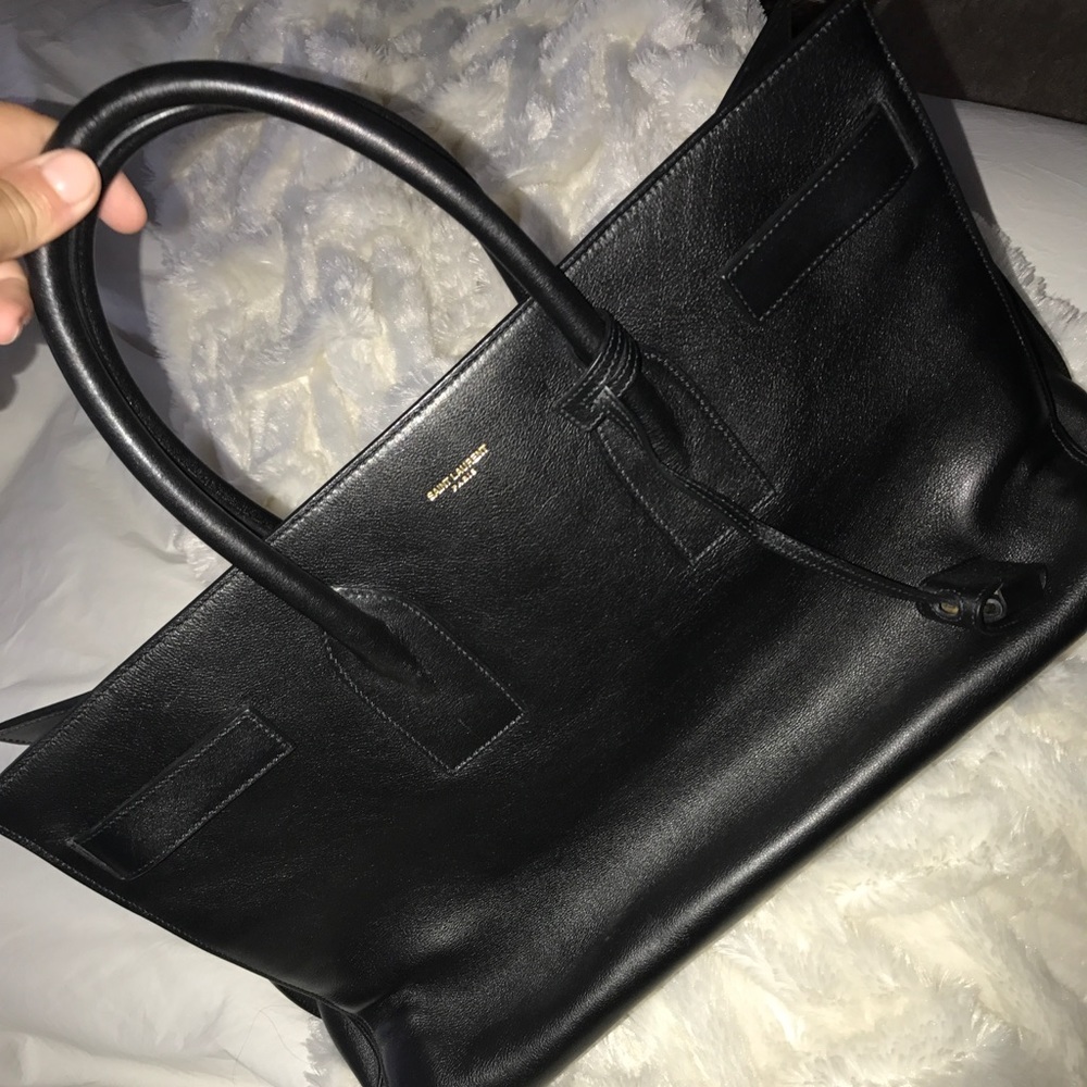 Saint Laurent Medium Sac De Jour