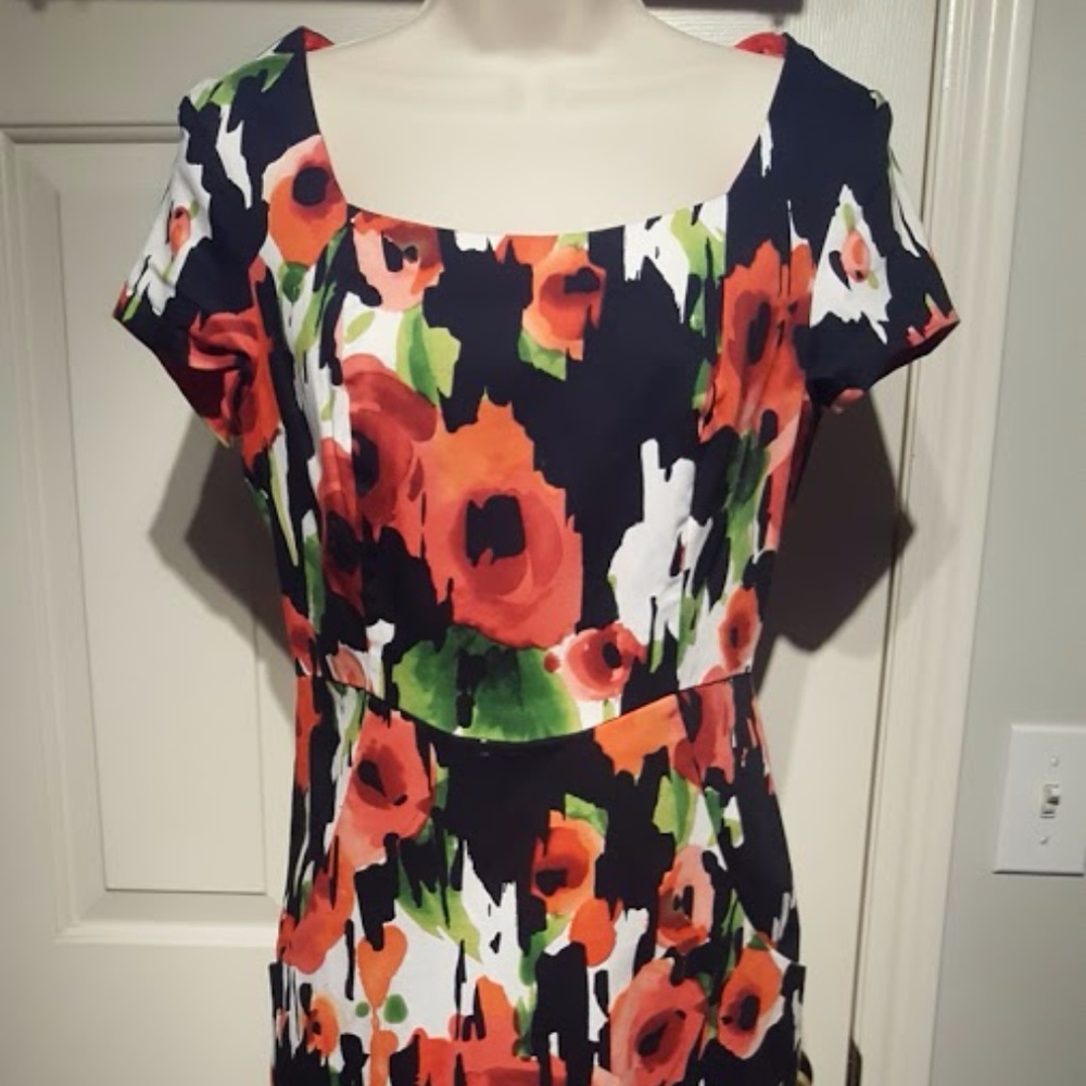 Donna Ricco Wiggle dress pockets!