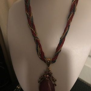 Beautiful necklace kind a like a rope style