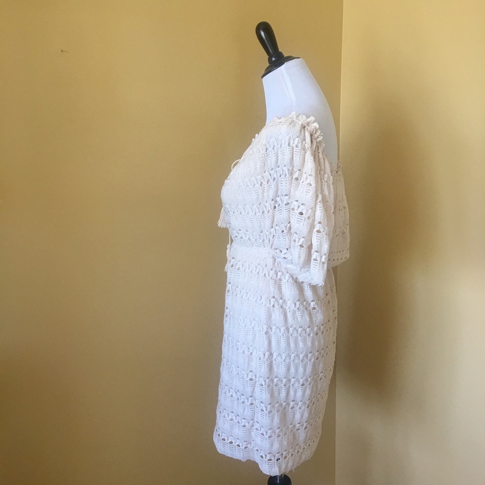 Dress - Picture 2 of 4