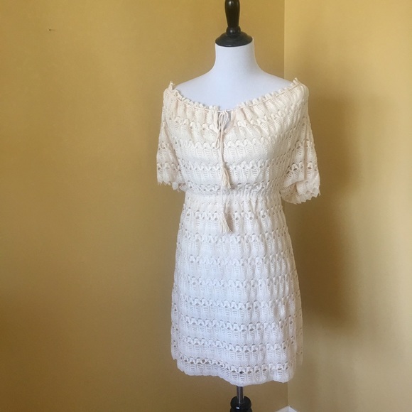 Dress - Picture 4 of 4