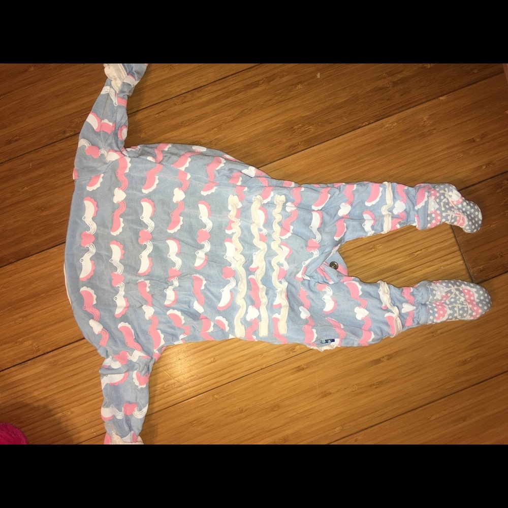 Kickee pants set