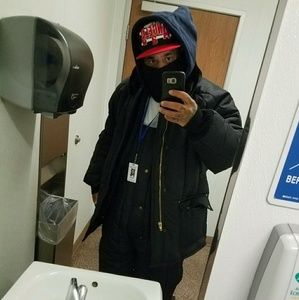 Meet your Posher, Devin