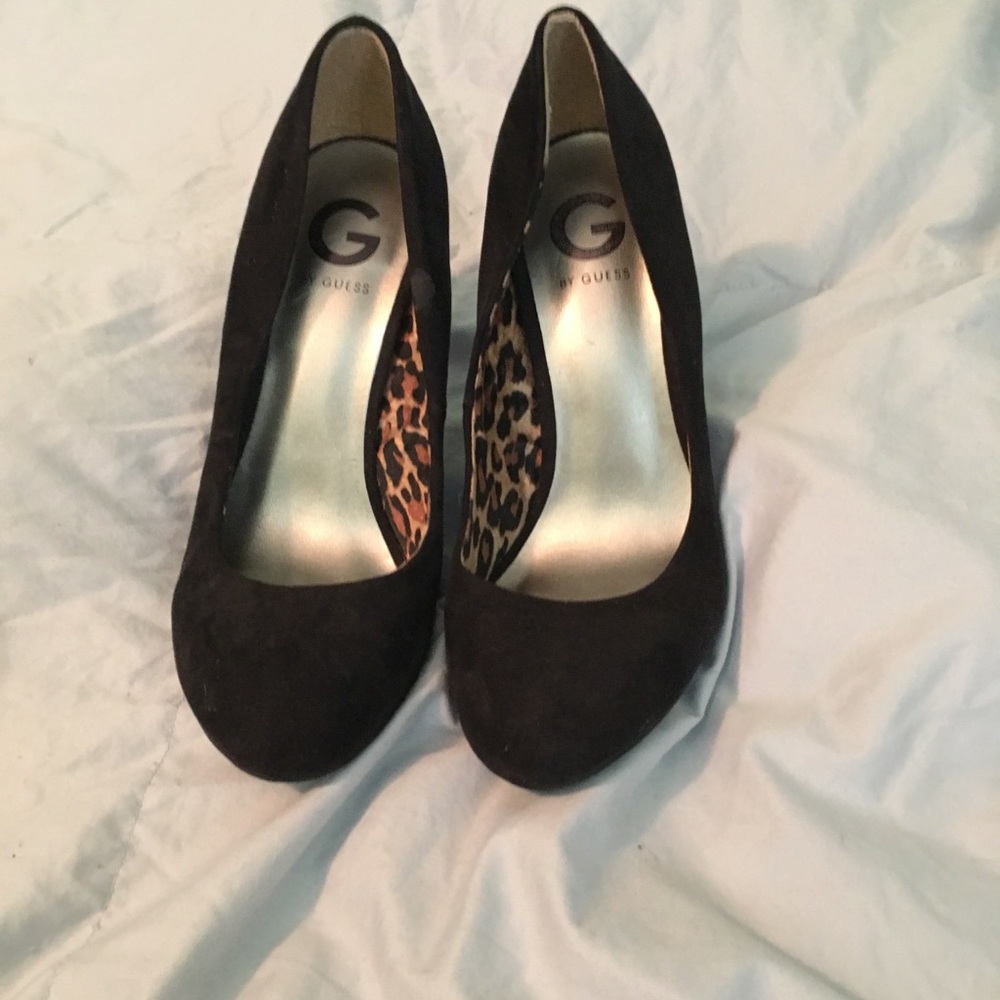 Black guess heels