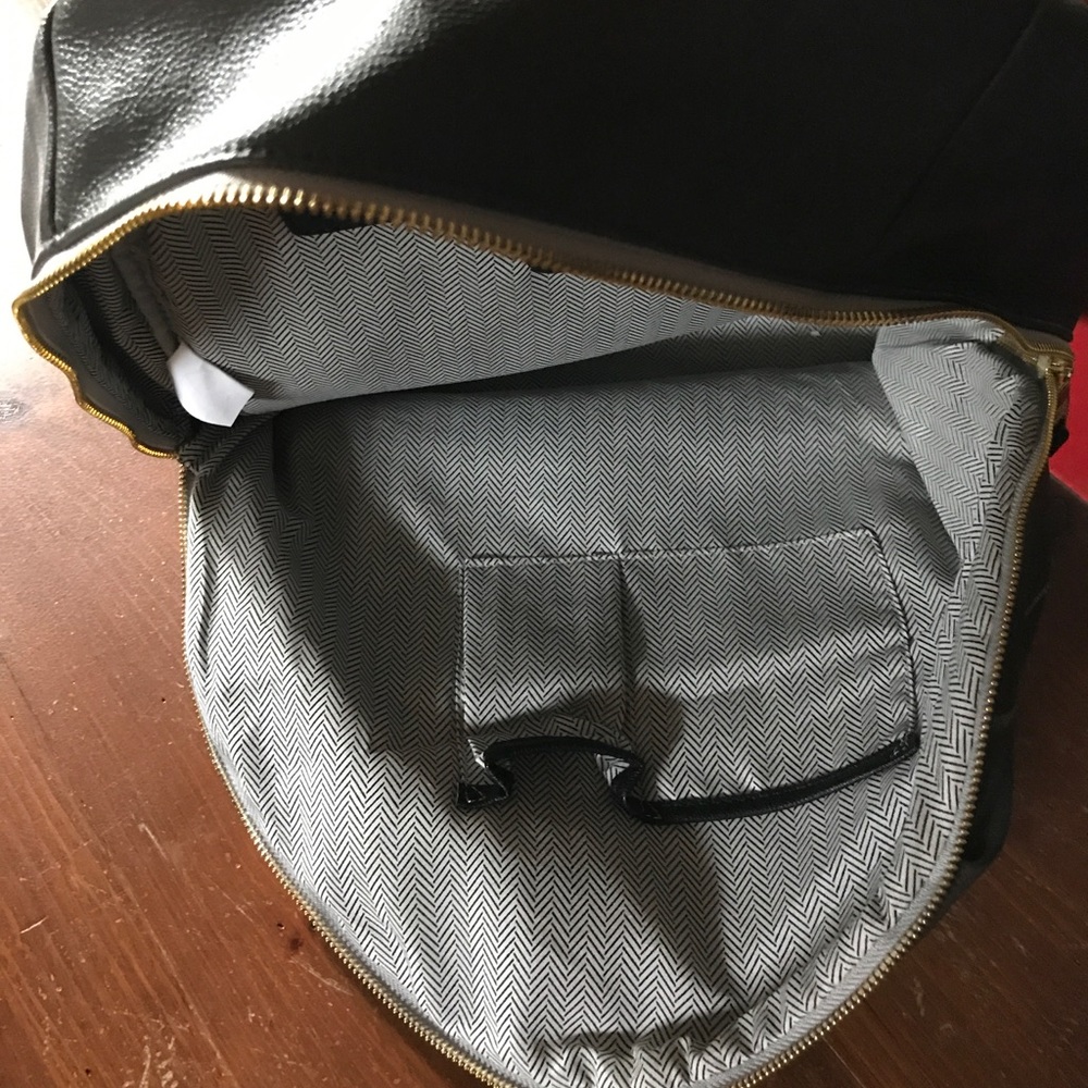 Backpack - Picture 2 of 3
