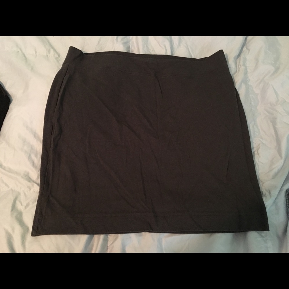 Grey skirt