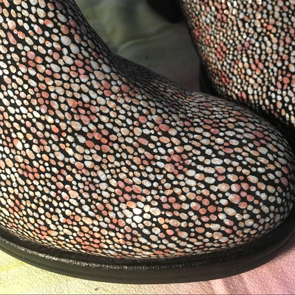 Sz 9 Black Cooperative boots with bubble design - Picture 3 of 8