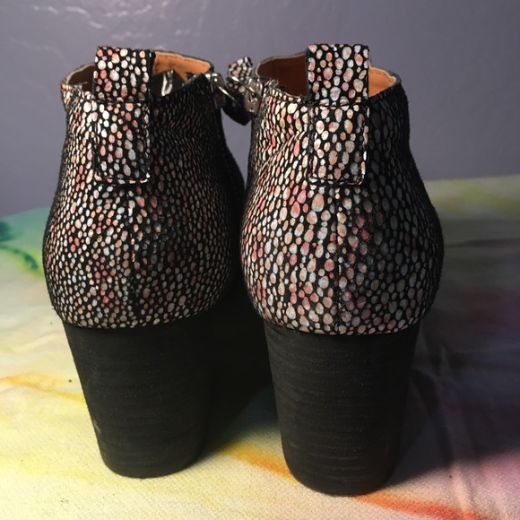 Sz 9 Black Cooperative boots with bubble design - Picture 6 of 8