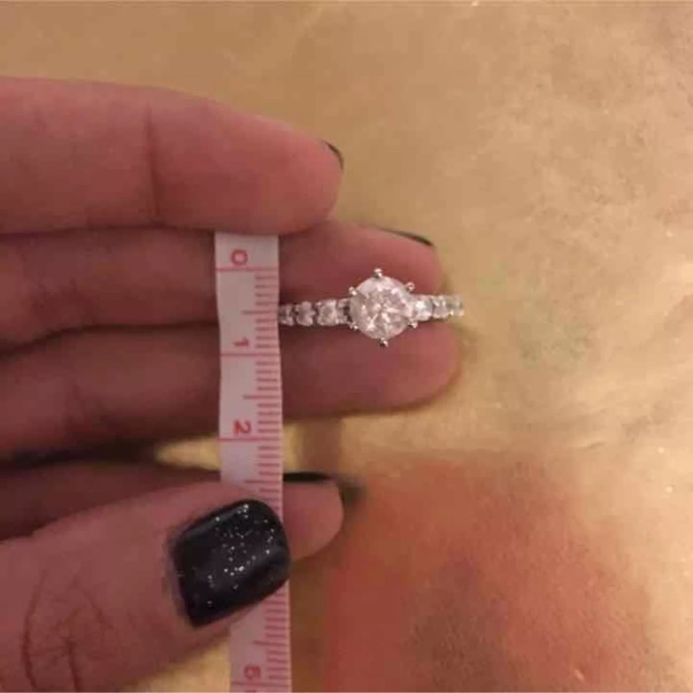 Diamond engagement ring