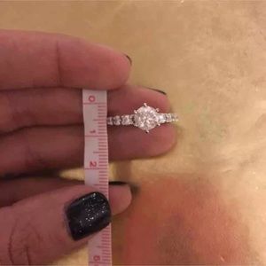 Diamond engagement ring