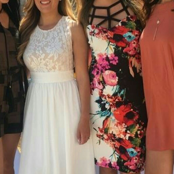 Floral dress Sz L - Picture 2 of 3