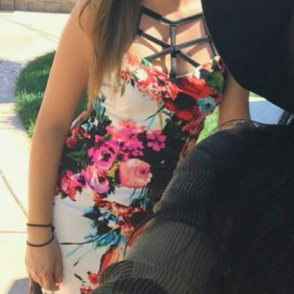 Floral dress Sz L - Picture 3 of 3