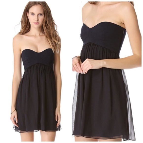DVF Dresses & Skirts - DVF Strapless Dress