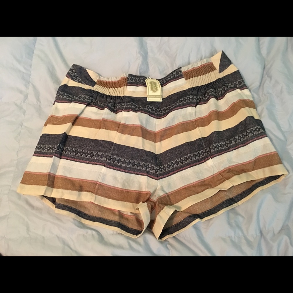 Mud pie shorts