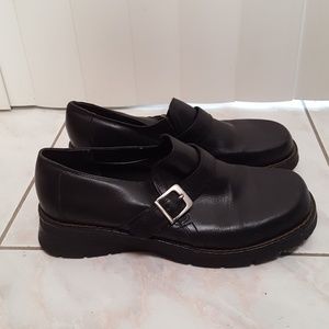 Leather shoes
