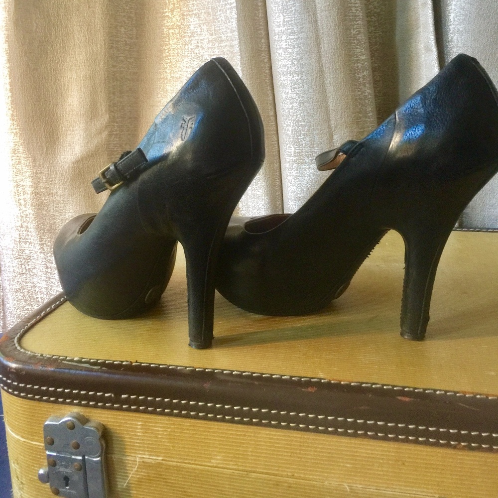 Frye “Liz” Mary Jane Stiletto Pumps in Black
