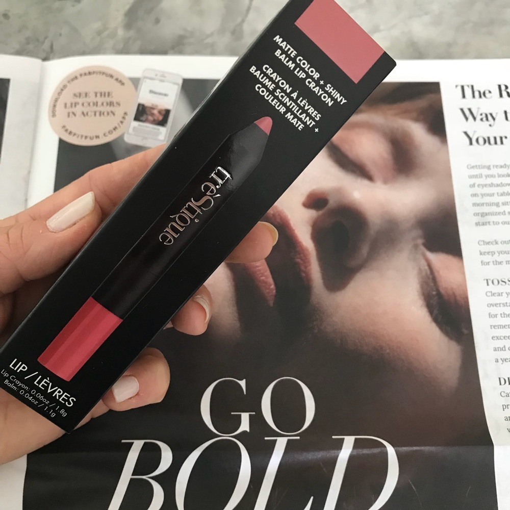 Matte color & shiny balm lip crayon