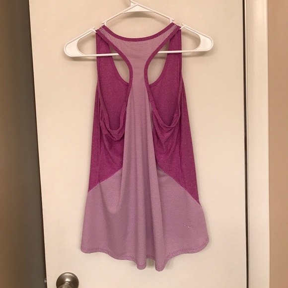 Pink workout tank - Picture 2 of 3