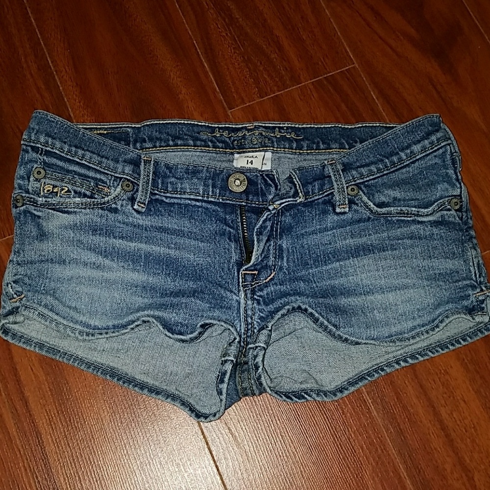 Mini shorts