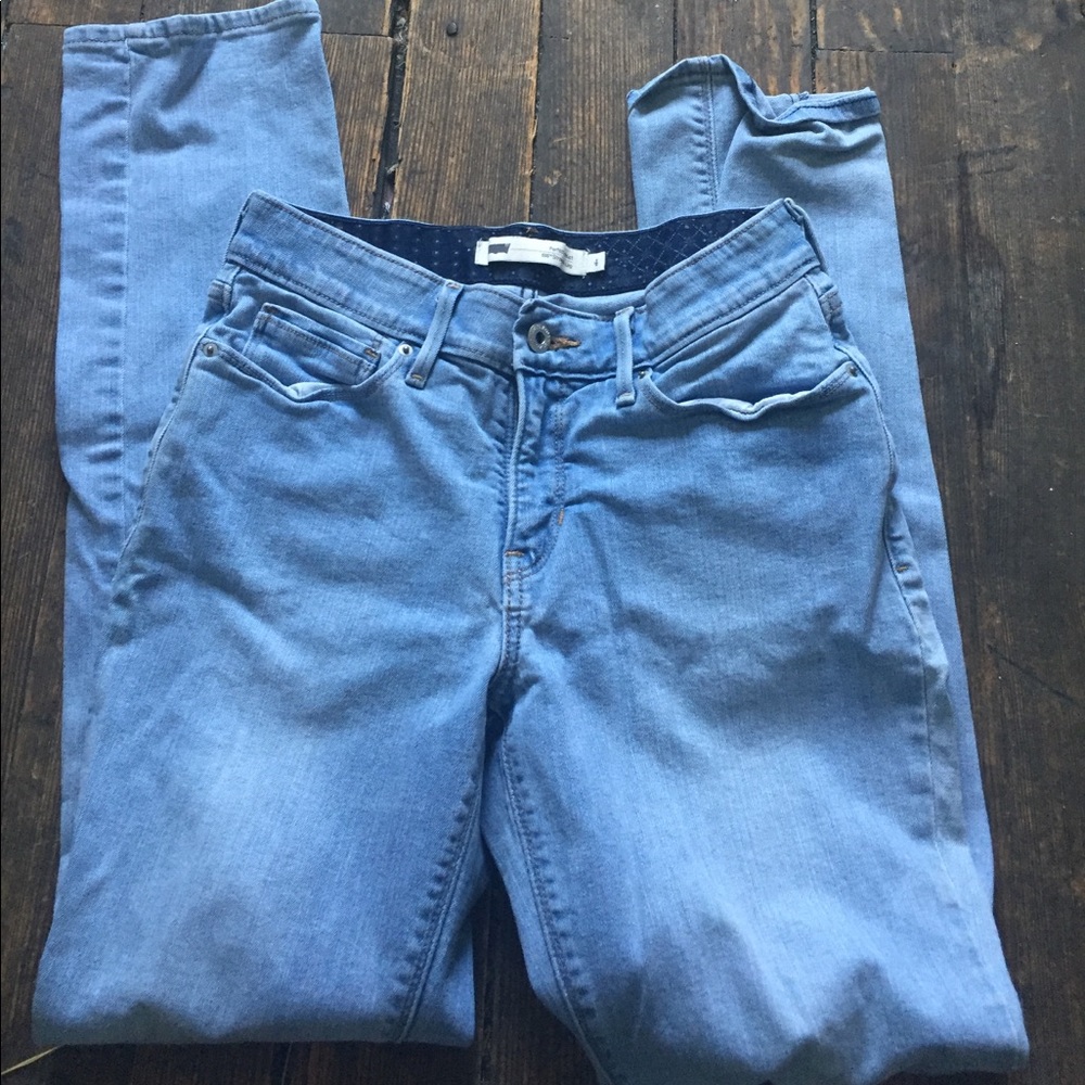 🌟FINAL PRICE 🌟 Levi Jeans