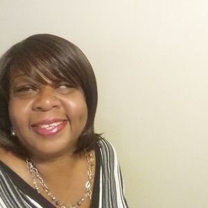 Meet your Posher, Cynthia