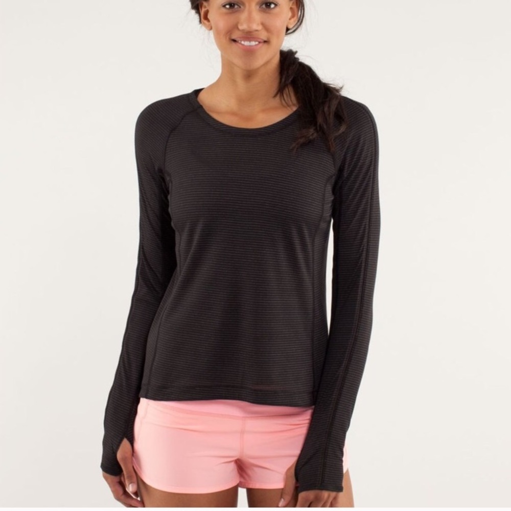 Lululemon run silver lining top