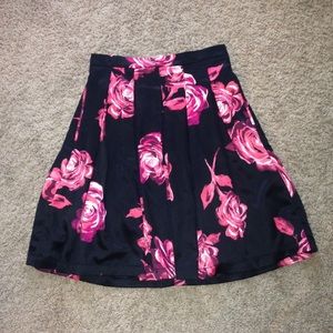 NY&C Eva Mendes Floral Skirt Size 4
