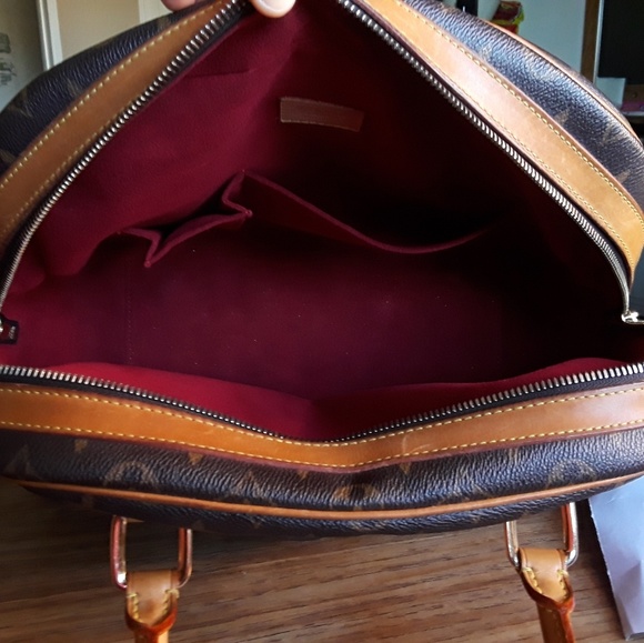 Authentic Louis Vuitton - Picture 2 of 4