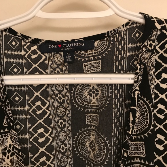 Black and white patterned/ tribal print Romper - Picture 4 of 4