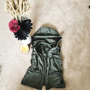 ✨Olive Green Hooded Vest