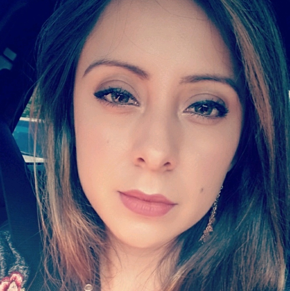 Meet your Posher, Ara