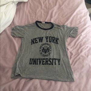 Brandy Melville tshirt