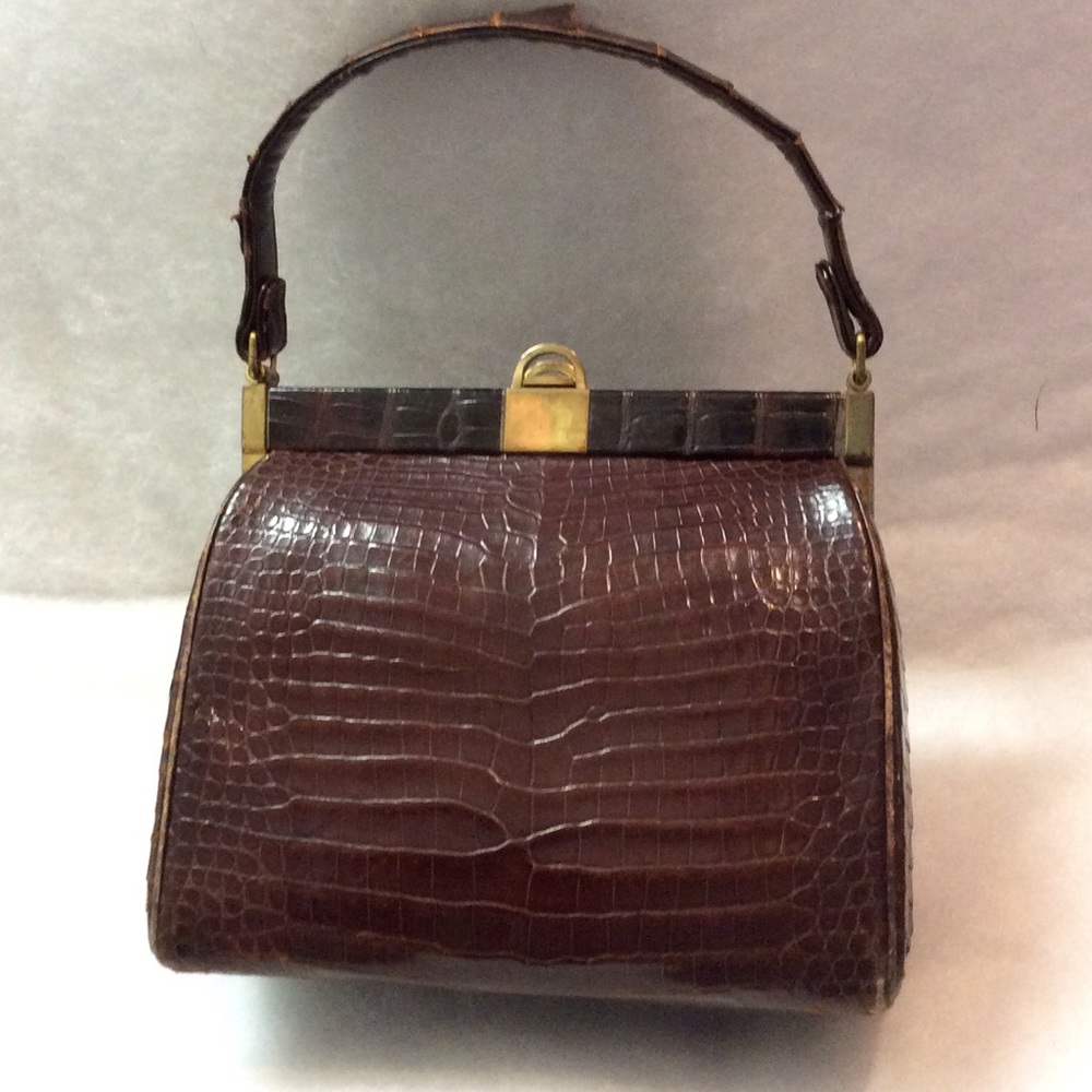 Real Crocodile Vintage Bag, kid leather lined! ❤️