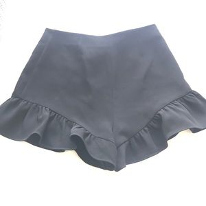 Elizabeth and James 'Kirsten Shorts'