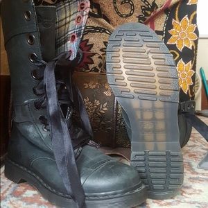 Doc martens triumph 1914