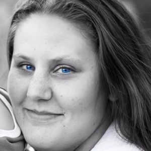 Meet your Posher, Holly