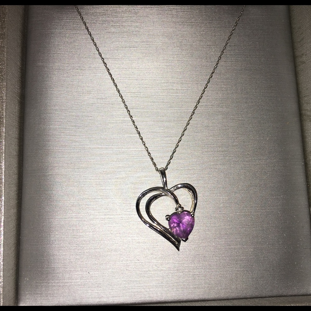 Solid 10k White Gold Heart Shape Purple Amethyst
