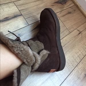Ugg brown suede size 7 USA Good Conditions