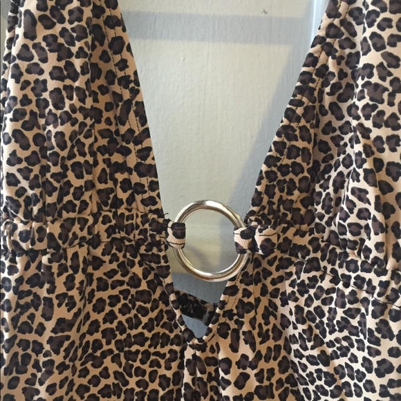 Backless one piece - Picture 2 of 6