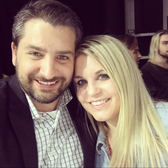 Meet Your Posher - Picture 2 of 3