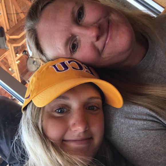 Meet your Posher, Alexis - Picture 1 of 1