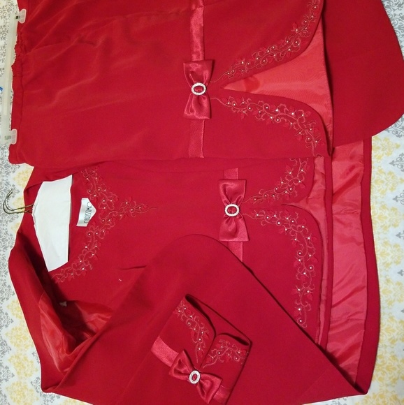 Skirt Suit - Picture 4 of 4